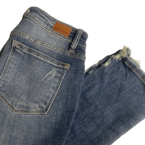 Judy Blue Denim - Judy Blue 5/27 Skinny Fit Denim Capri's Pockets Cotton Blend Destroyed